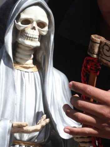 Pactos con la Santa Muerte